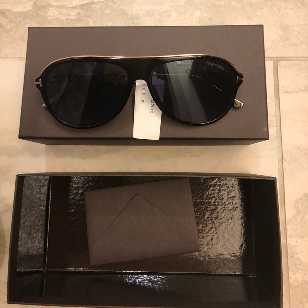 Tom Ford  Nicholas ,57 mm sunglasses with tags on - Picture 3 of 8